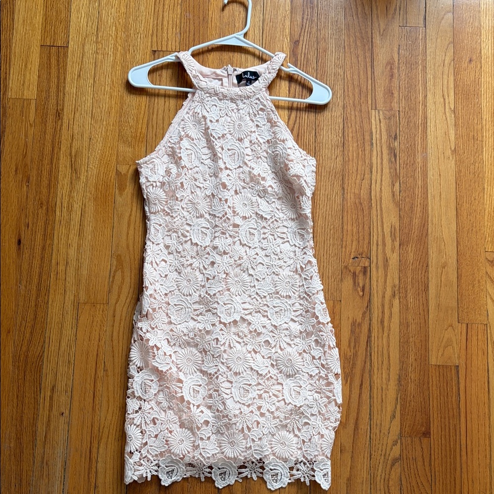 Lulu's Floral Lace Mini Dress in baby pink